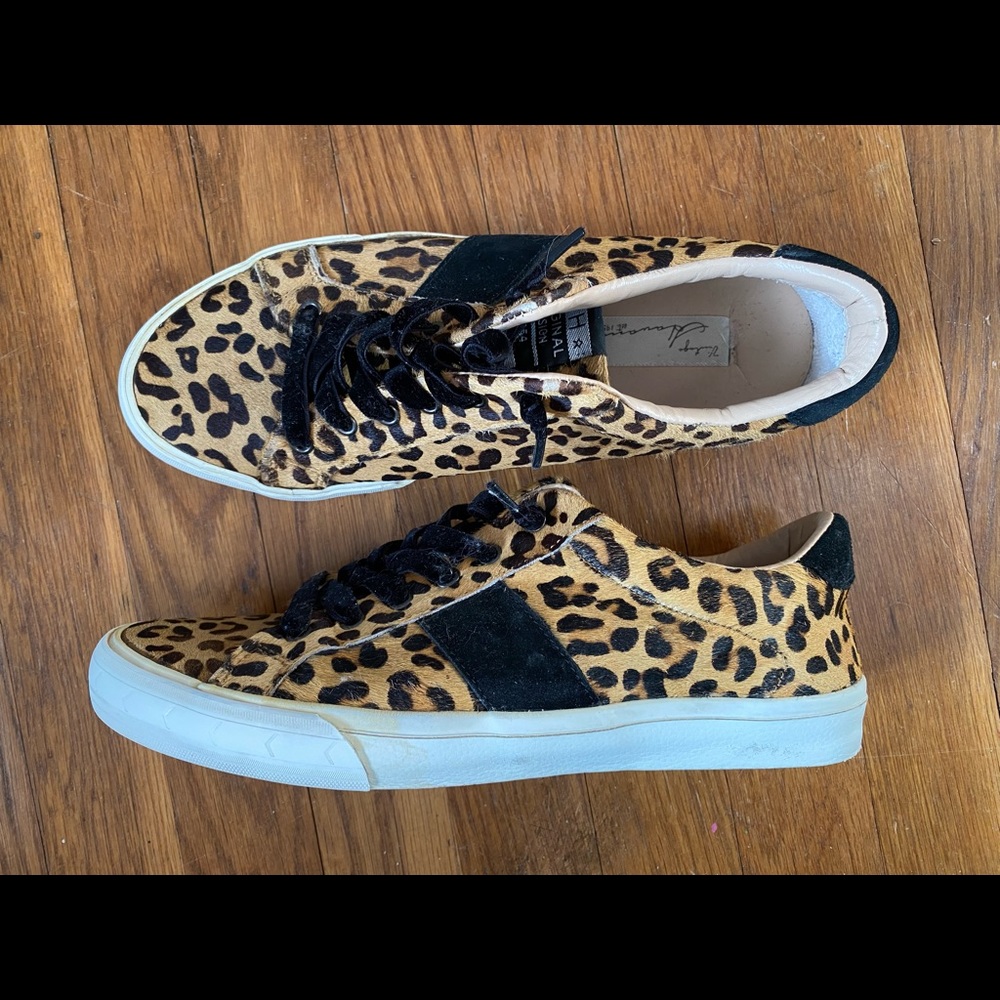 Vintage Havana Cheeta Print Sneaker Barely Worn!